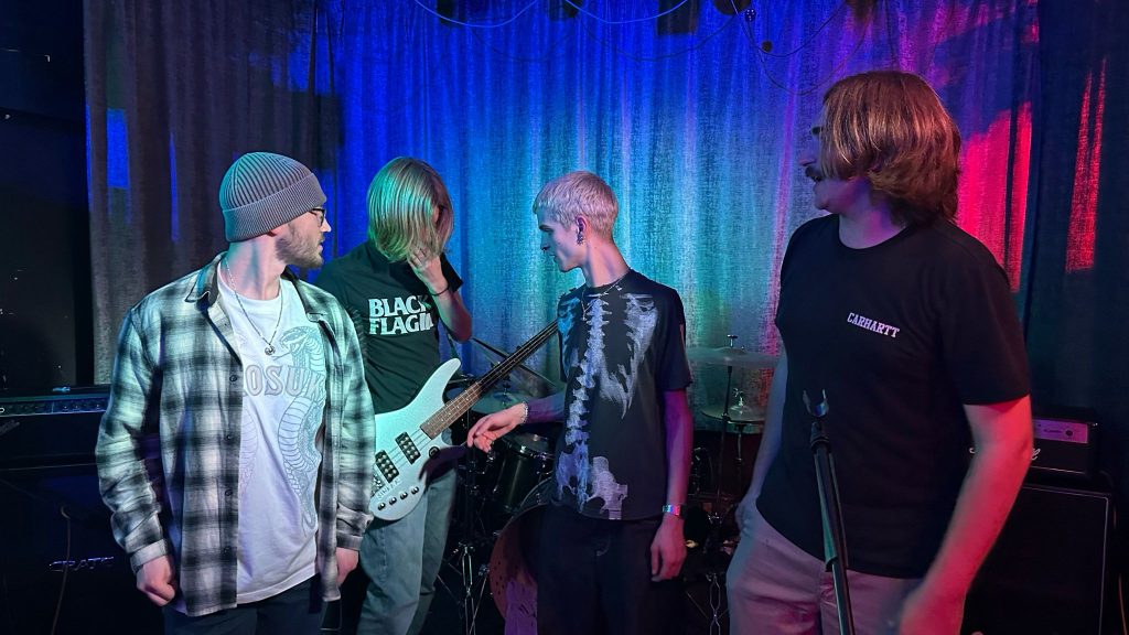 Porcelain Girl at the Vic Inn